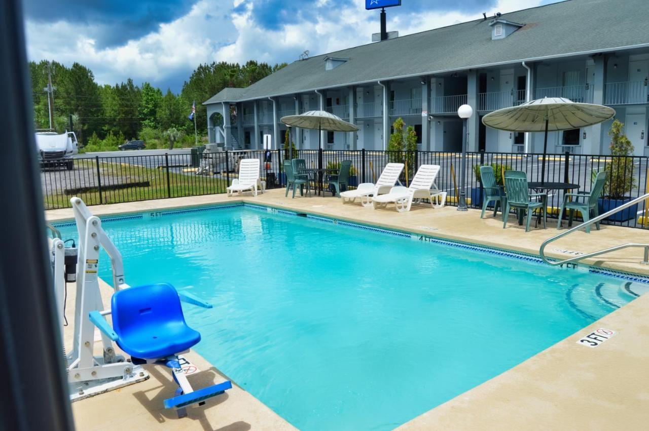 Days Inn By Wyndham Hardeeville Near Hilton Head 外观 照片