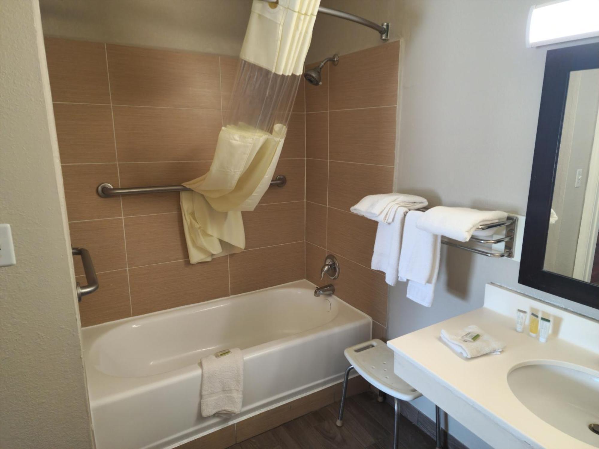 Days Inn By Wyndham Hardeeville Near Hilton Head 外观 照片