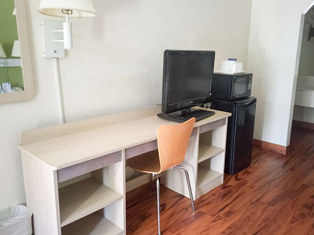 Days Inn By Wyndham Hardeeville Near Hilton Head 客房 照片